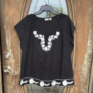 Cato Embroidered Top! 18/20